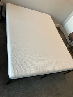 Queen foam mattress