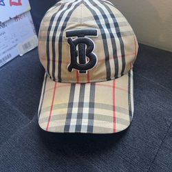 Burberry TB Check Hat 