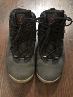 Boys Jordan’s. Size 5 youth