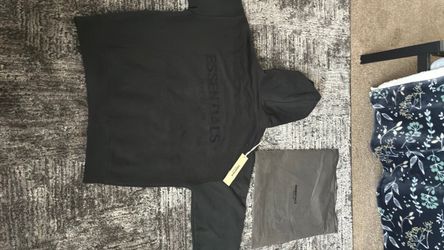 Essential hoodie