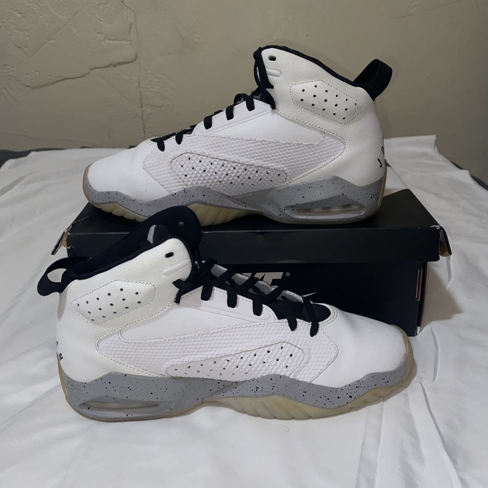 Jordan Lift Off - Size10 - *BRAND NEW*