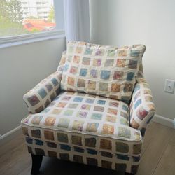 Plush Reading Chair- Eclectic Pop Of Color 