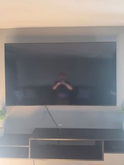 65" Samsung tv/Floating shelf