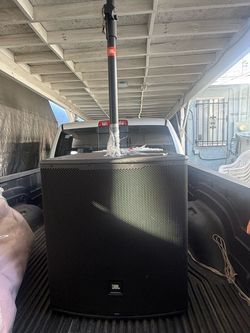 JBL EON718S 18” Powered Subwoofer – Excelente Estado