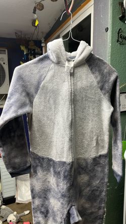 Zip Up Onesies Good For Relaxing At Home