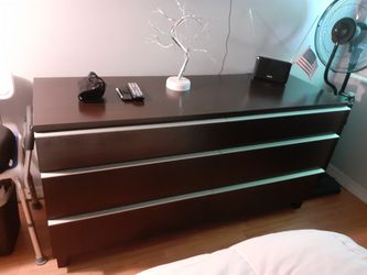 Beautiful Dresser, Like New