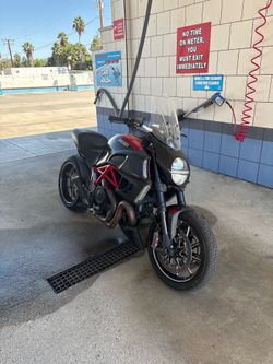 2011 Ducati Diavel 1200