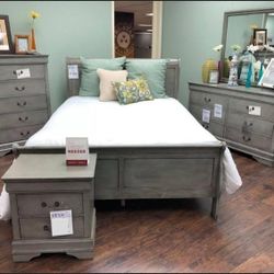Bedroom Set Bed NightStand 🛌 😴 😌 😍 ✨️ 💕 🛌 😴 😌 