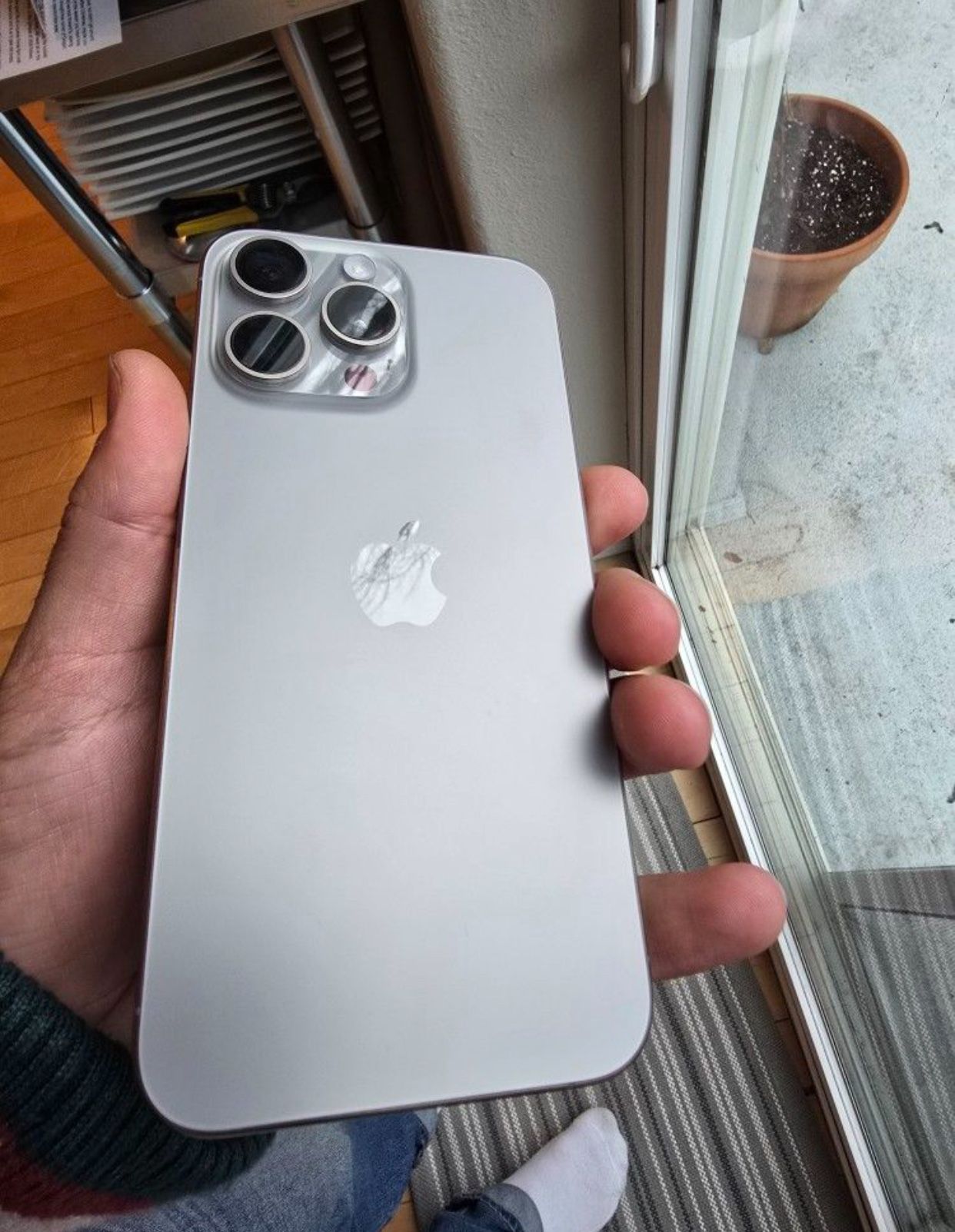 iPhone 15 Pro Max