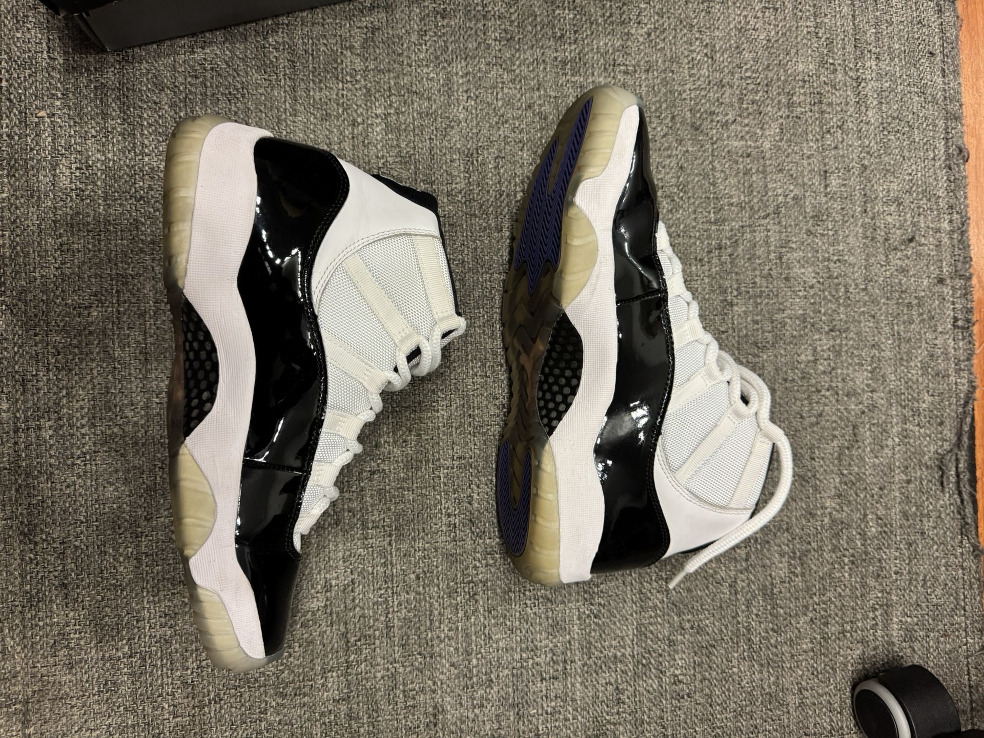 Air Jordan 11 Concord 2018 Size Used