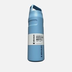 24 oz Stanley IceFlow™ Bottle with Cap and Carry+ Lid