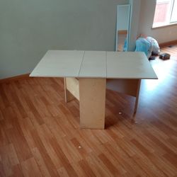 Free - Arts & Crafts Space saving Table