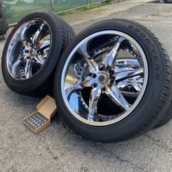 Chevy And GMC Wheels 285/45/22” Goodyear 