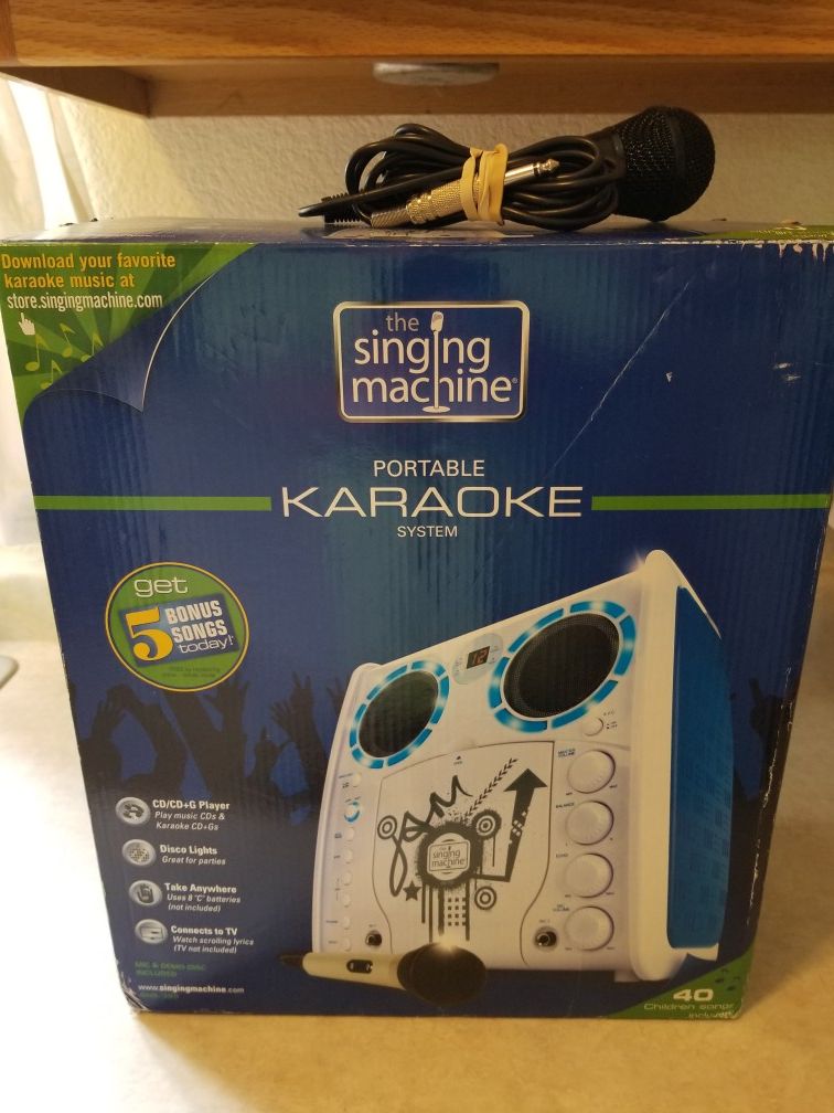 Singing Machine SML-383 Portable CDG Player Karaoke Machine
