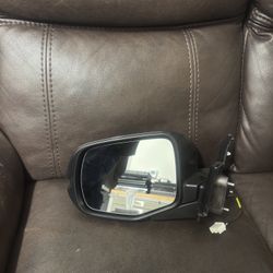 Driver Side Mirror OEM 2017-2018 Honda Pilot OEM 
