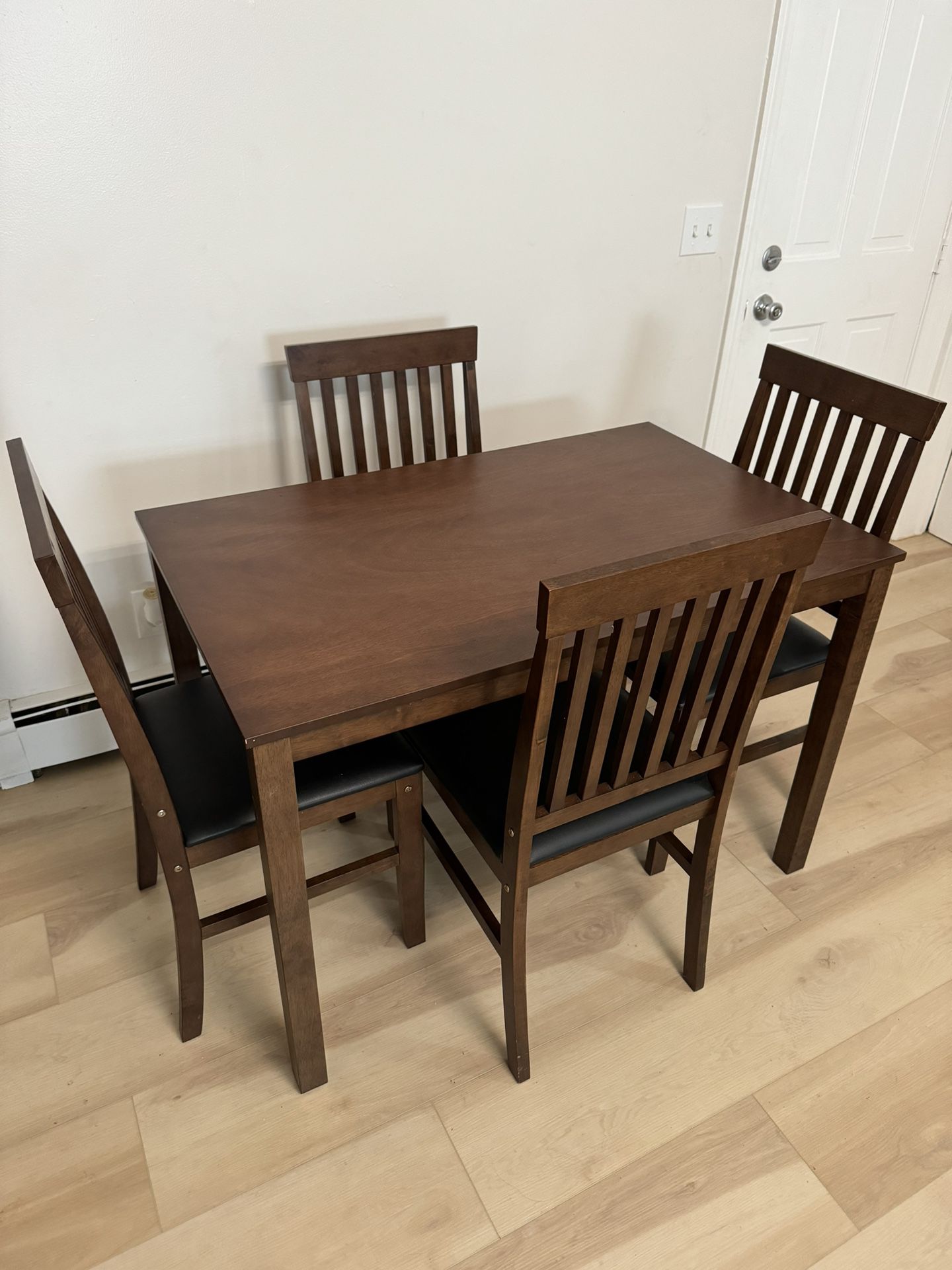 Dining Table And Chair 