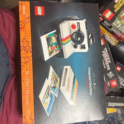 Lego Polaroid Camera 21345