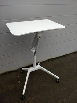 Unique Furniture 201-CH Workpad Height Adjustable Laptop Cart Mobile Desk White