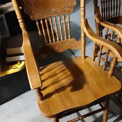 2 Vintage Coastal Furniture Real Wood Dining Chairs With Arms