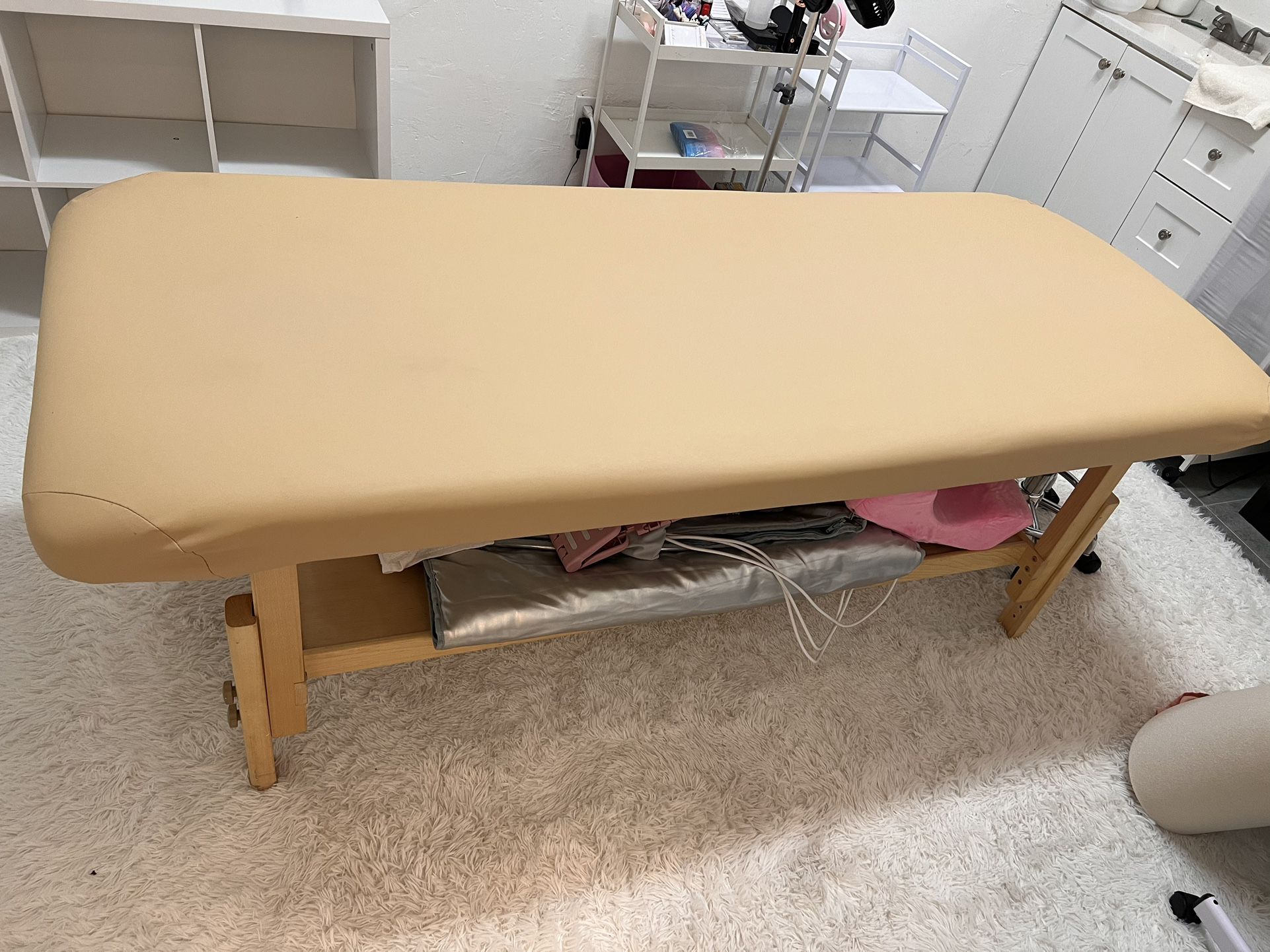 Stationary Massage Table 