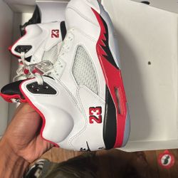 FIRE RED 5S (BRAND NEW)! SZ 8.5