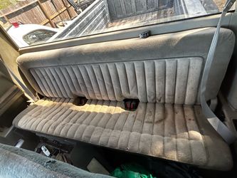 Grey rear seat / Chevy / GMC 88-98