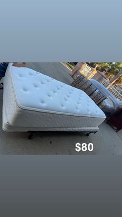 Twin bed set
