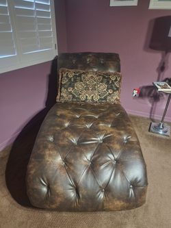 Chaise Lounge