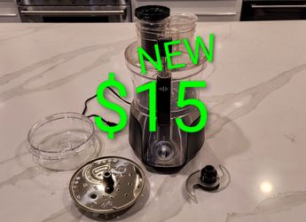 BRAND NEW Never Used Hamilton Beach 14-Cup Big Mouth Deluxe Food Processor  - Selling For $15