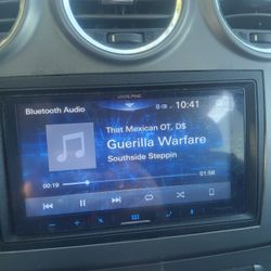 custom 2 twelves box savage dope ass amp and alpine deck 