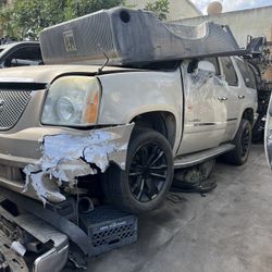 2009 Yukon Denali Parts