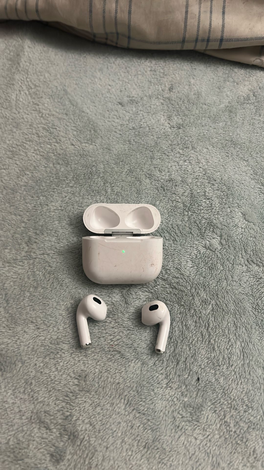 AirPod Pros Work Like New 50$