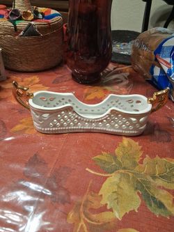 Porcelain treasures  -  P T