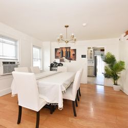 Dinning Table With 6 Chairs