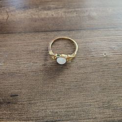 Sterling silver ring with a moonstone