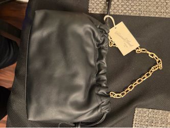 Universal thread black purse