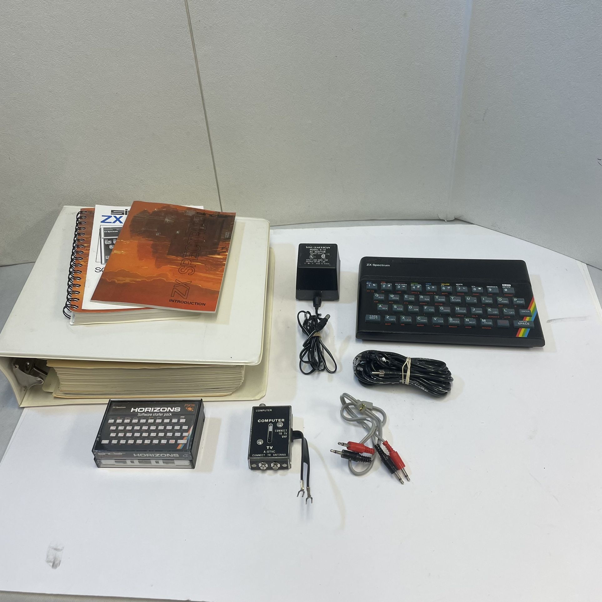 Vintage Sinclair ZX Spectrum 48k Personal Computer With Manual - Tested
