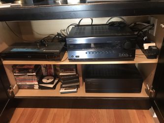 ONKYO Reciever & Amplifier w/ Subwoofer & (4) Surround Sound Speakers