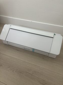 Silhouette CAMEO 4