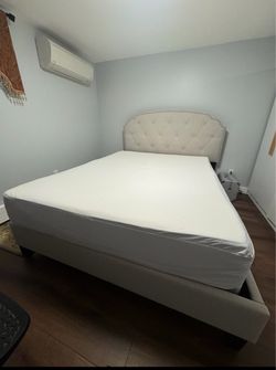 Queen bedroom set