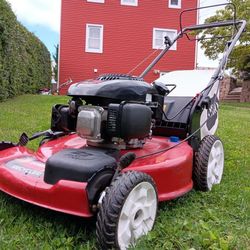 Toro 22" Recycler 3-in-1 Self-Propelled (FWD) Lawn Mower