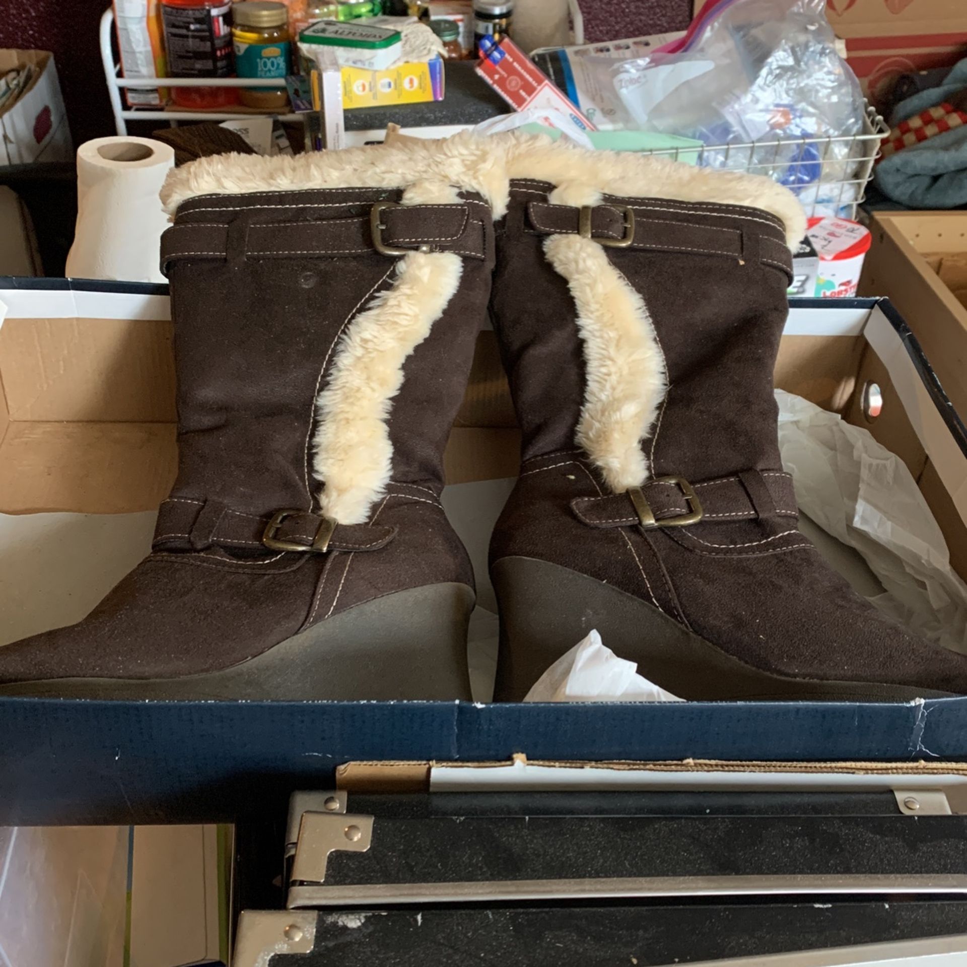 Dakota,  Brown Suede Boots