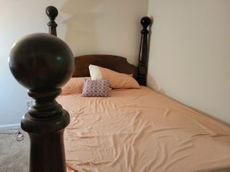 FURNITURE MUST MOVE QUICKLY