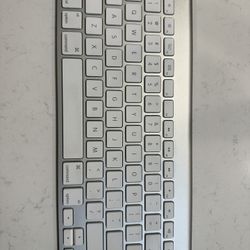 Apple Keyboard 