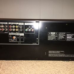 200 count dvd/cd player with remote