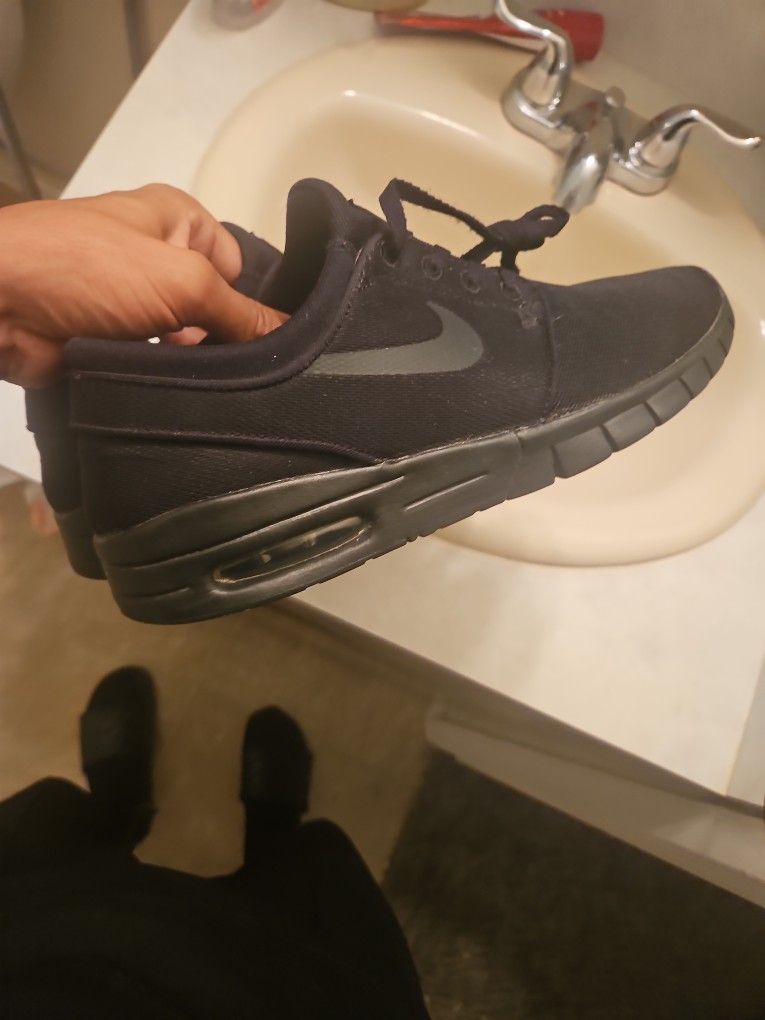 Nike Size 8 $30