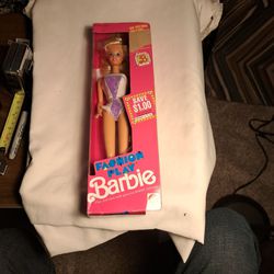 Barbie Fashion Play 1990
