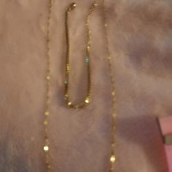 Gold Tone Chain And Bracelet 