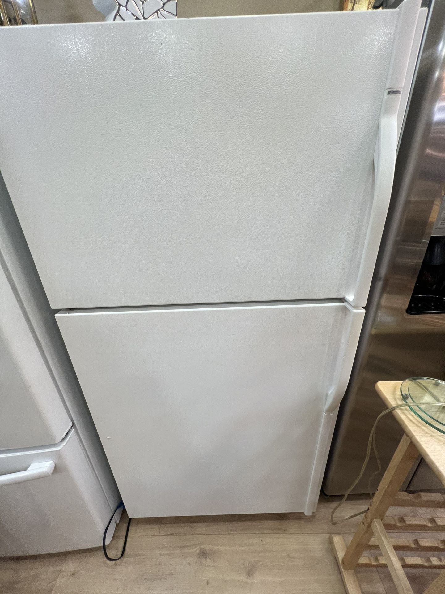 Top Freezer Refrigerator