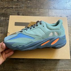 Yeezy Boost 700 Fade Azure Sz.11 